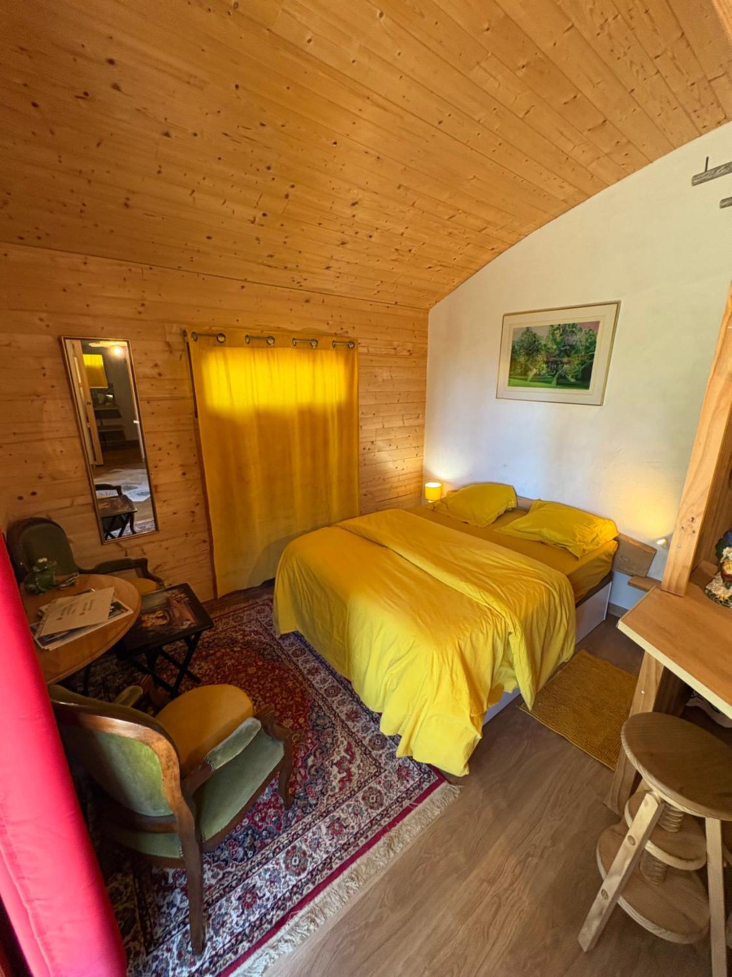 Chalet Grenouille Domaine De La Mamounette Champclause Bagian luar foto